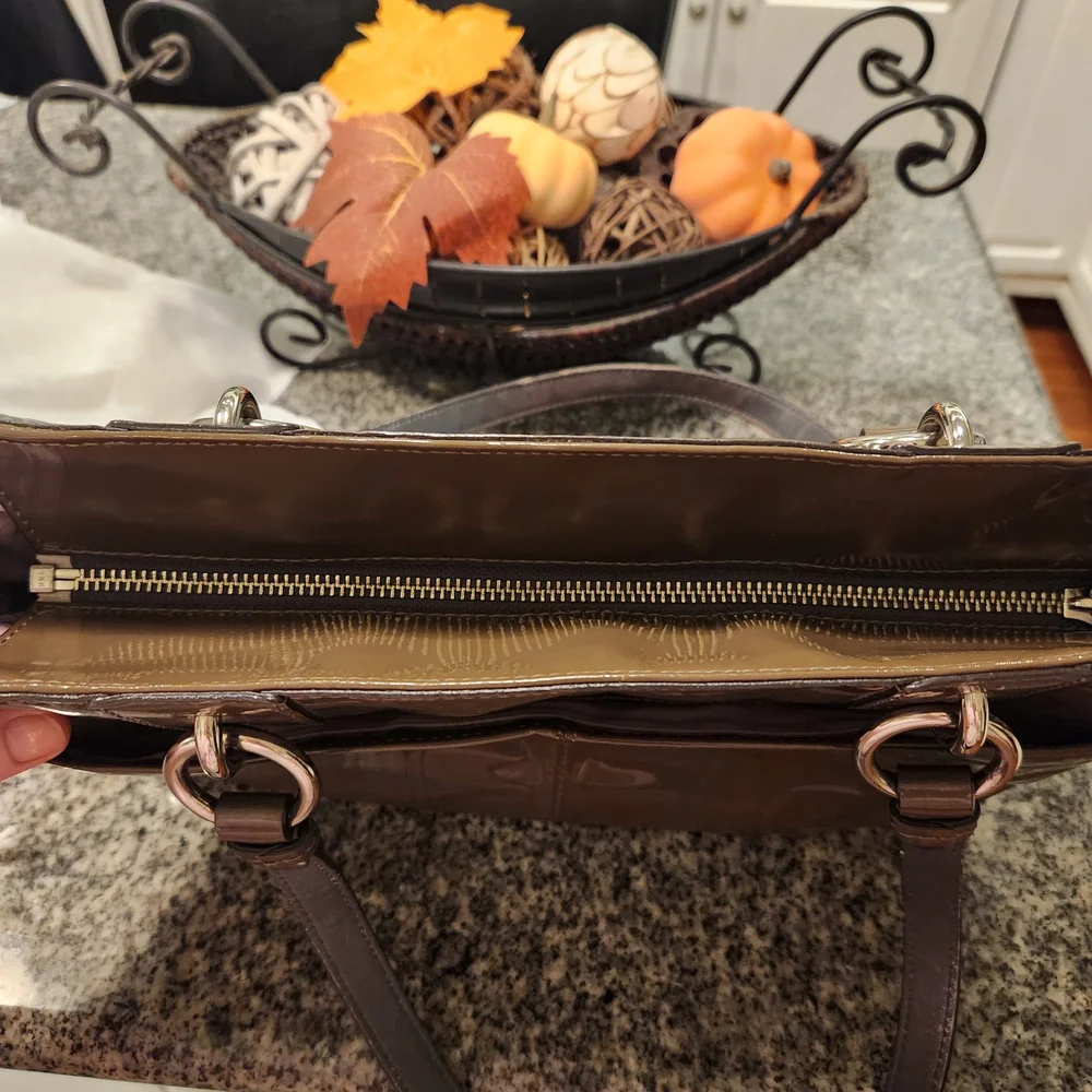 Coach Olive Green Op Art Embossed Patent Leather East West Gallery Tote  Bag - Picture 10 of 16